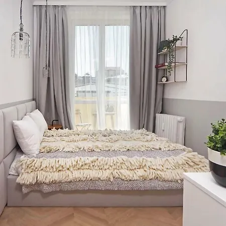 Bright 1bd Flat With Balcony In Center By Flat Mаnager * Sofia