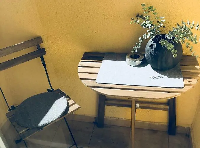 Appartamento Hip, Cosmopolitan Gem In The Heart Of By Flat Mаnager *